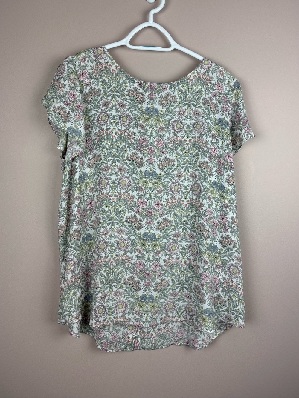 LOFT | short sleeve Floral Blouse top large